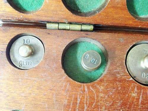 Antique 4 BRASS CAPSTAN SHAPE SCALE WEIGHTS BOXED+7assorted*5 flat+*2!GREAT COUNTRY HOME DECOR!