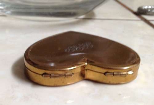 Powder COMPACT So Special*Heart shape gold tone blush metal Scroll  initial+ Scrip reads Love Aubrey