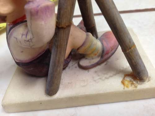 bid each one*1 BOY  HUMMEL+1 SYLVAC SCARDY CAT-BESWICK DOG REPAIRED DAMAGES TO CERAMIC* SO.So  Sweet