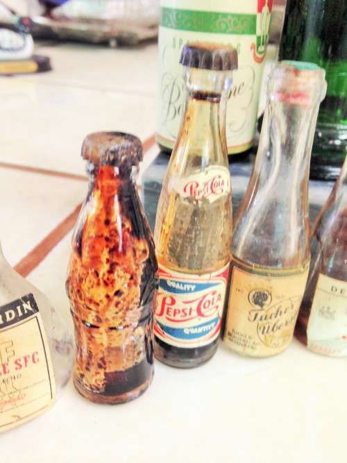 9 miniatures assorted1COKE1PEPSI[all one bid]!GREAT COUNTRY HOME DECOR!L@@Kat MY*BUY NOW*NO WAITING!