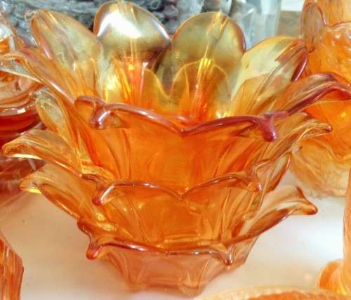 1XJEANNETTE FLOWER SHAPE DISH DEPRESSION MARIGOLD*IRIDESCENT SPARKLES* COUNTRY HOME DECOR*BID EACH B