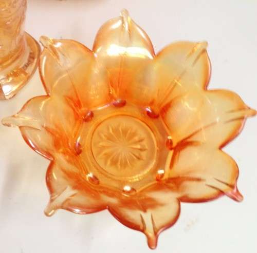 1XJEANNETTE FLOWER SHAPE DISH DEPRESSION MARIGOLD*IRIDESCENT SPARKLES* COUNTRY HOME DECOR*BID EACH B