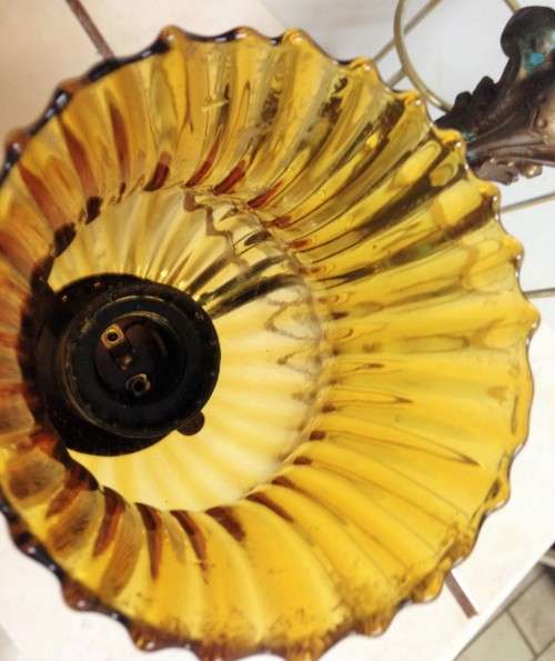 2bid per each onexFRENCH FleurdesignBRASScoat*RIBBED AMBER GLASS SHADE *GREAT COUNTRY HOME DECOR