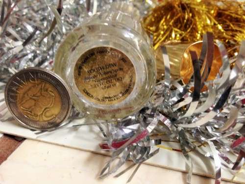 Perfume bottle YOUTH DEW empty + empty Box Royal Secret