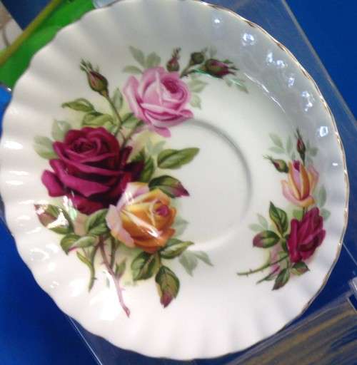 ROYAL ALBERT*SaucerSidePlate +CupCrackGREAT COUNTRY HOME DECOR**L@@KatMY*BUY NOW*iterms*NO WAITING*