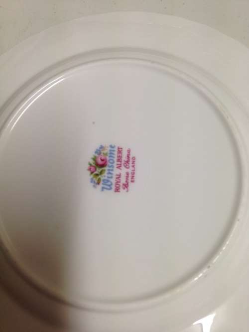 ROYAL ALBERT*CAKE PLATESAUCER+CAKE KNIFE*GREAT COUNTRY HOME DECOR*L@@KatMY*BUY NOW*items*NO WAITING*