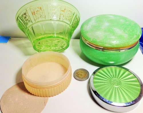 RARE*GREENglass+MARBLEboxHinge+POLYcont.ChromeLid*GREAT COUNTRyHOMeDECOR*L@@katMY*BUYNOW*NO WAITING*