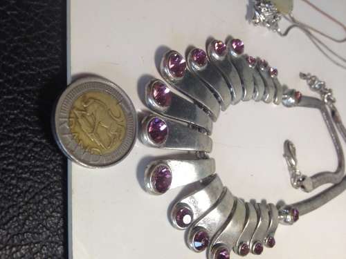 VintageBIBNecklaceSilverToneMETAL16PINK CRYSTAL*GREAT COUNTRY HOME DECOR*L@@katMY*BUYNOW*NO WAITING*