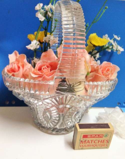 VASE - PRESSED GLASS BASKET Handle star base   !!!GORGEOUS COUNTRY HOME DECOR!!!!