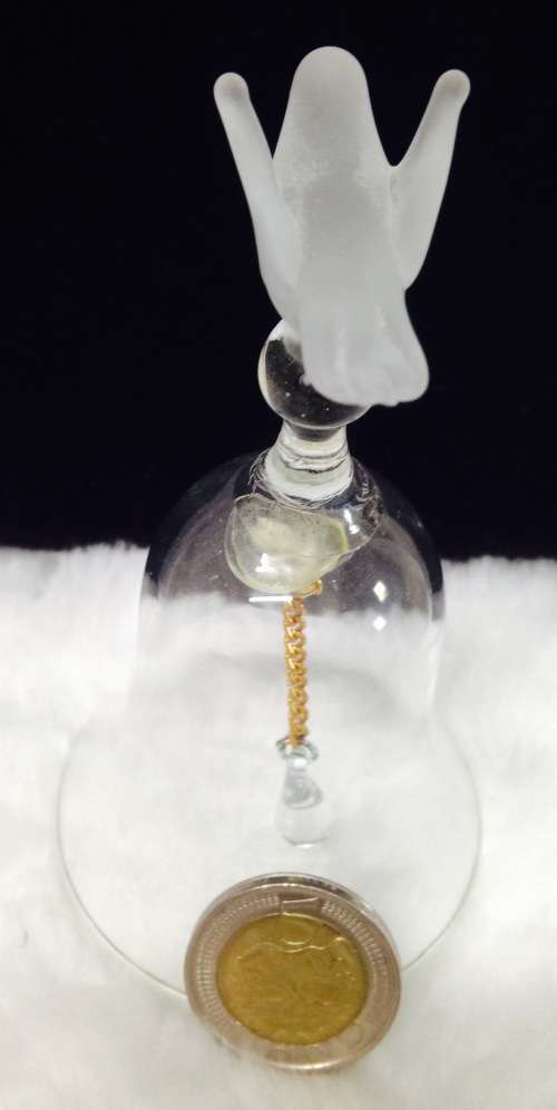 BELL- GLASS CRYSTAL*FROSTED BIRD ON TOP OF HANDEL!!GREAT COUNTRY HOME DECOR!!!