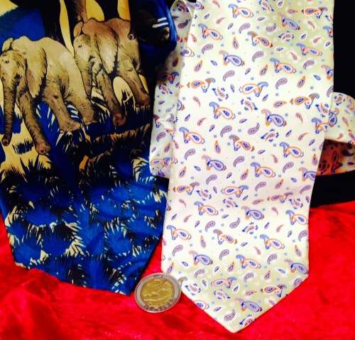 EXQUISITE "CRYSTAL"SILKPaisley tie+Elephants *GREAT COUNTRY HOME DECOR*L@@K AtmyBUY NOW*NO WAITING