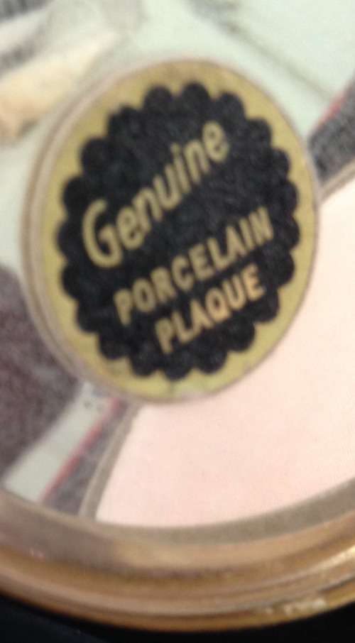 Powder Compact - Genuine artist signed Porcelain -FRENCH COURTING COUPLE