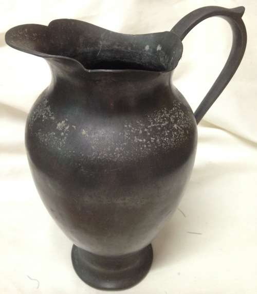 JUG  Pewter Large Petal shape spout Holland