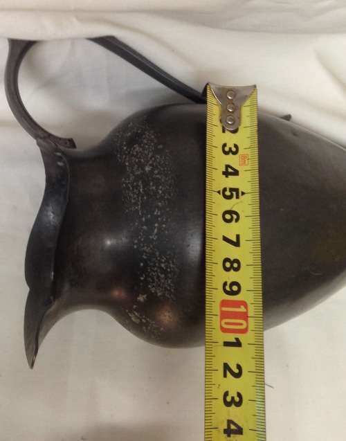 JUG  Pewter Large Petal shape spout Holland
