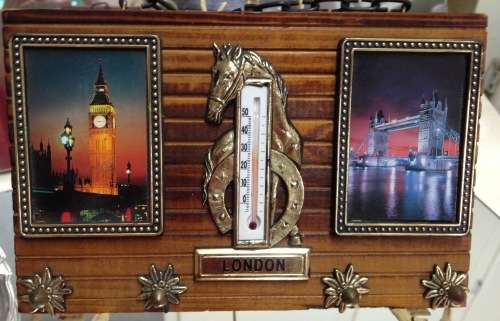 LONDON Bridge Scene Barometer+ key holder