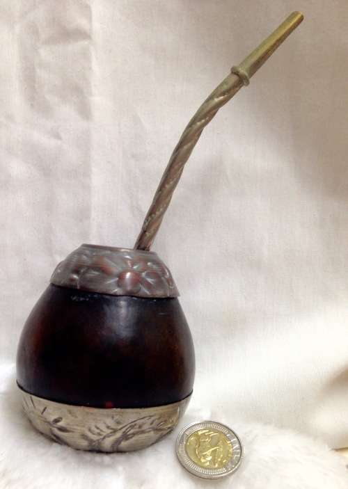 Bombilla tea 1 metal straw Strainer Argentina +1 Gourd which has silver tone metal chase work
