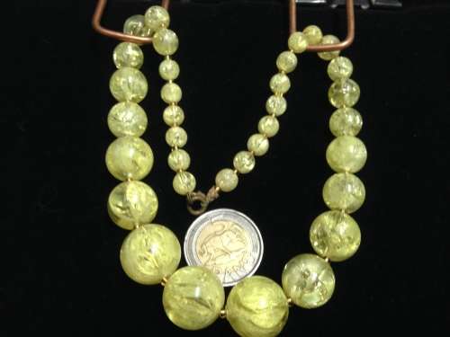Necklace*1950`s LUMINOUS Electric green Plastic*Swirl beads Graduating choker LOOK At My BUY NOW* NO