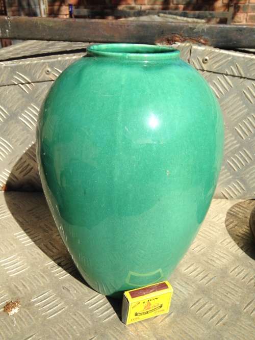 LUCIA WARE VASE No.2211Hairline Crack L@@KatMy BUY NOW NOW*No WAITING*GREAT COUNTRY HOME DECOR