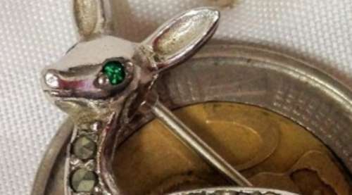 BROOCH - MARCASITE Bambi GREEN STONE EYES BEAUTIFUL