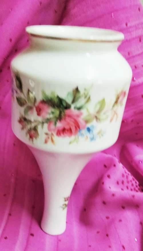 Royal Albert* Moss Rose *Posy Vase Bone china British Look AtMy Buy Now Listings NO WAITING