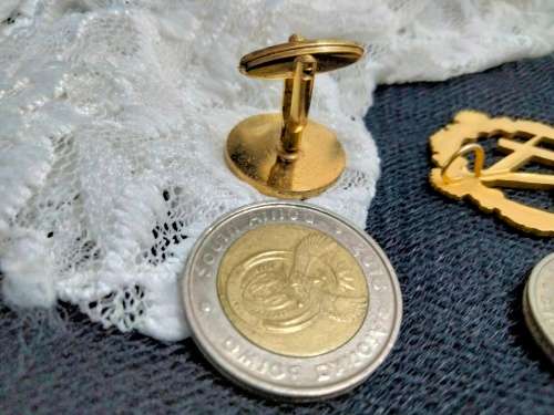 MASONIC PENDANT gold Tone metal + only 1 cuff link LOOK At My BUY NOW Items NO WAITING