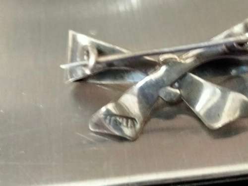 stamped SILVER Brooch* BOW* Pretty dainty small *LOOK at My BUY NOW items NO WAITING