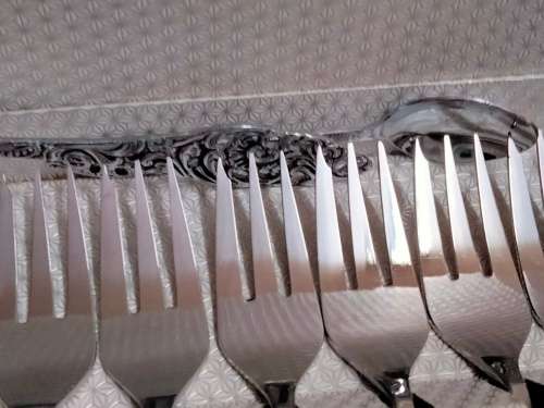 Forks Lifter Spoon*EETRITEvaliat12 stainless Steel Cake Forks Box +1ELWEZITTE Cake Lifter 1 Teaspoon