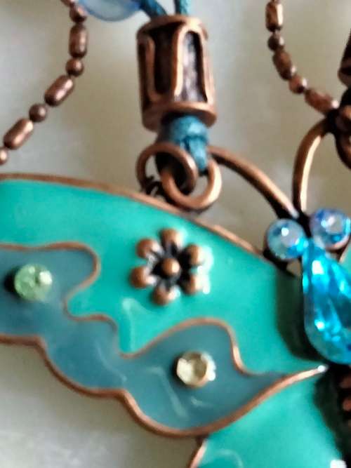 Necklace signed Avon Blue Butterfly enameled Pendant Crystals back copper tone metal duo chain