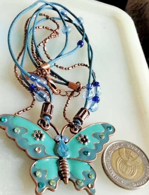 Necklace signed Avon Blue Butterfly enameled Pendant Crystals back copper tone metal duo chain