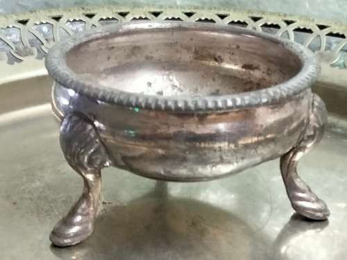 SALTS - 1 Metal open Pot on 3 Paw Feet silver tone metal