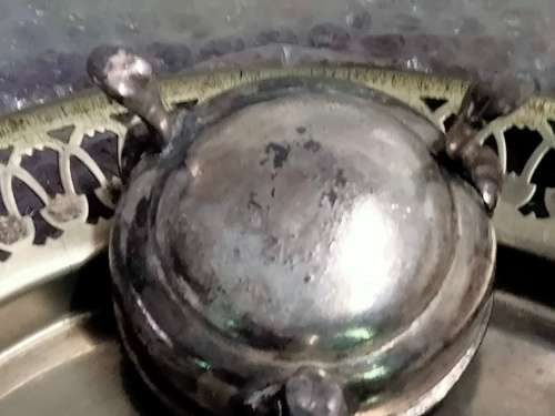 SALTS - 1 Metal open Pot on 3 Paw Feet silver tone metal