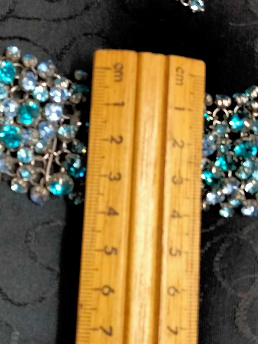SHOW STOPPER Necklace BIB Blue Tones Rhinestone Bib Necklace  LOOK At My BUY NOW *NO WAITING
