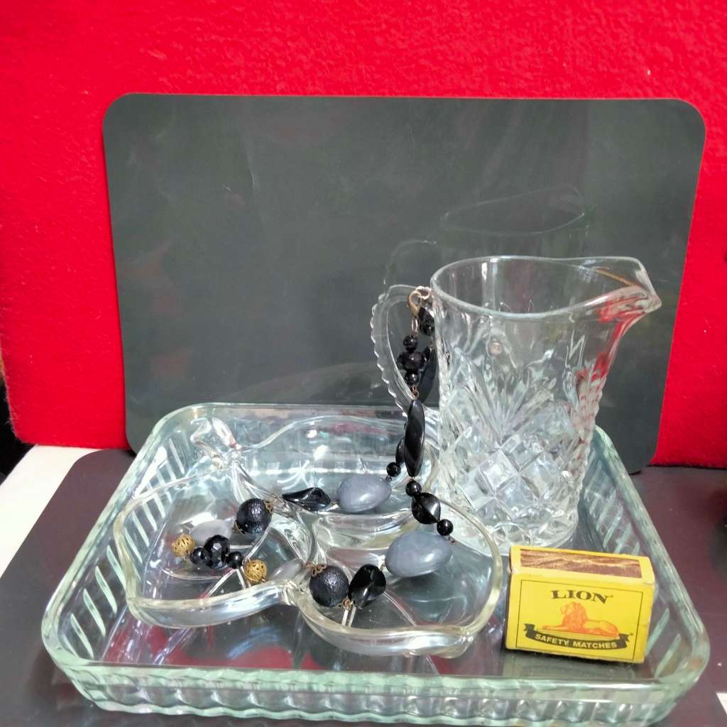 Arcusine Rectangular dish can bake in  1 leaf shape serving dish 1 early diamond Prescut Jug vintage