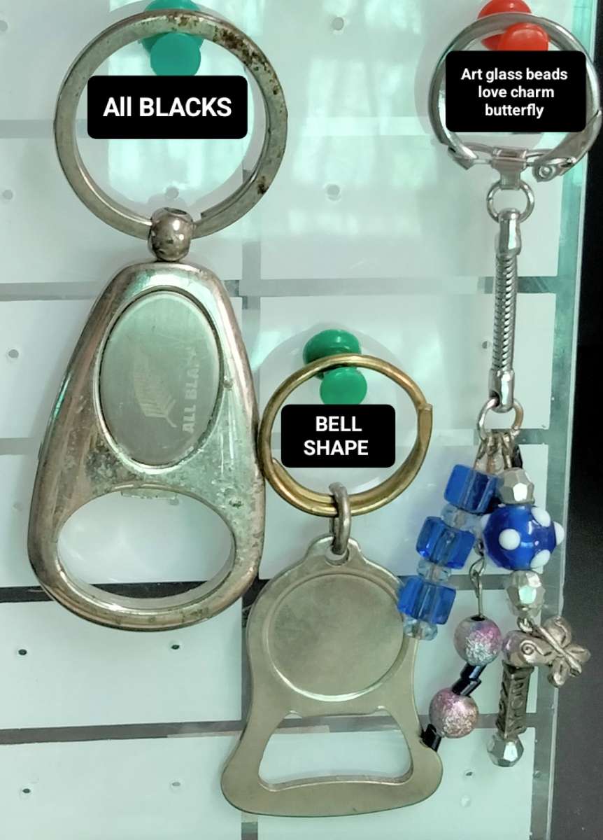 Keyrings -All blacks -  Bell shape opener - Art glass dangle beads