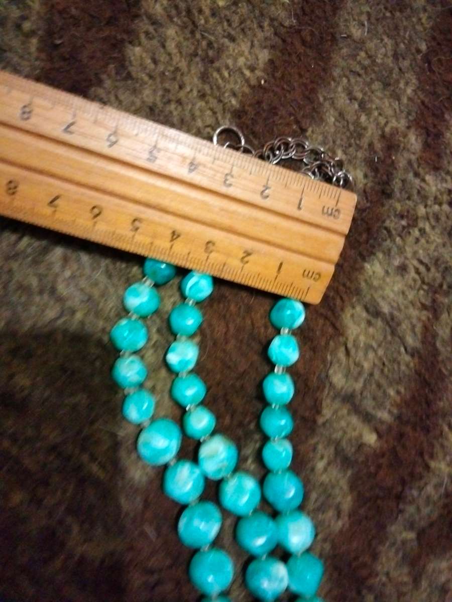 Necklace - Bib 3 Strand composite graduating blue white swirls round beads