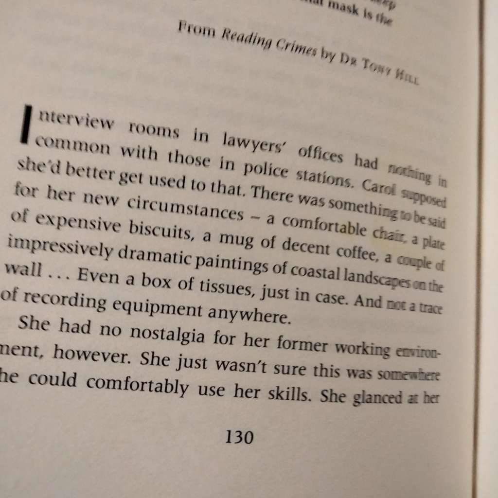 Book USED Author Val McDermid How The Dead Speak PB2017 HARDCOVER*LOOK At My BUY NOWitems*NO WAITING