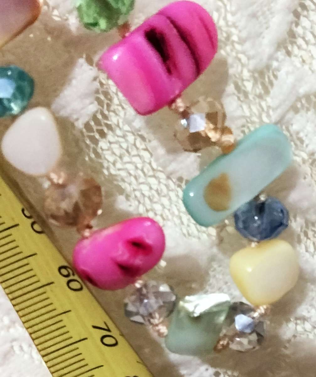 Necklace Genuine Mother of Pearl+ crystals cut glass Pastel shades hand knott between each bead