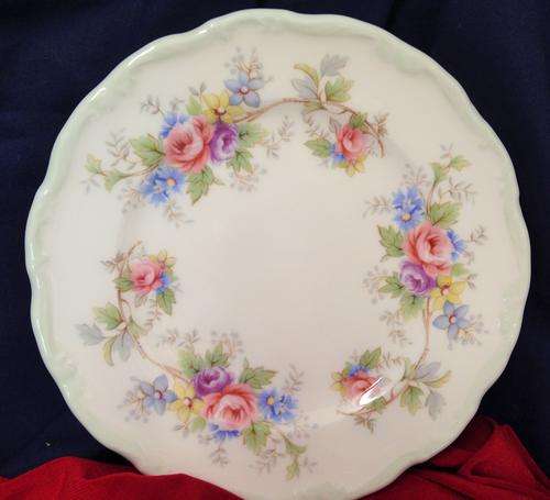 ROYAL ALBERT Series "COLLEEN" Side PlateL@@Katmy*BUY NOW Close as U BIDon Items NO WAITING