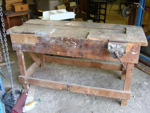 R1,495.00 -R200.00 TILL CLOSE LISTING-GREAT OLD  WOODEN WORK BENCH  PLUS A NO. 5 VICEmade in ENGLAND