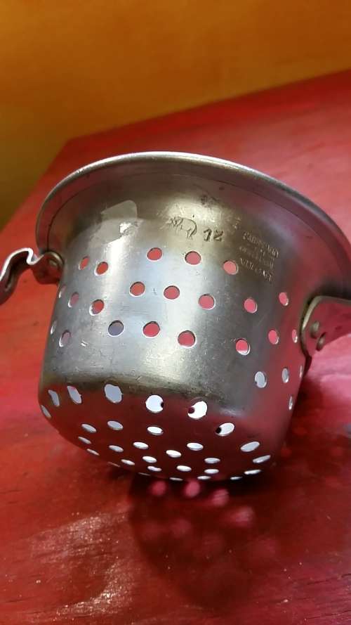 MADE IN PORTUGAL METAL STRAINER WITH HUNDREDS OF USES