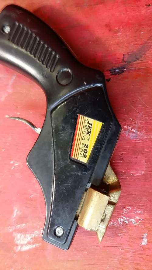 UNUSUAL ITEM : JEX 202 STARTERS PISTOL IN GOOD WORKING CONDITION