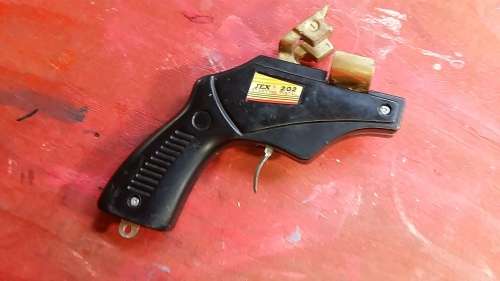 UNUSUAL ITEM : JEX 202 STARTERS PISTOL IN GOOD WORKING CONDITION