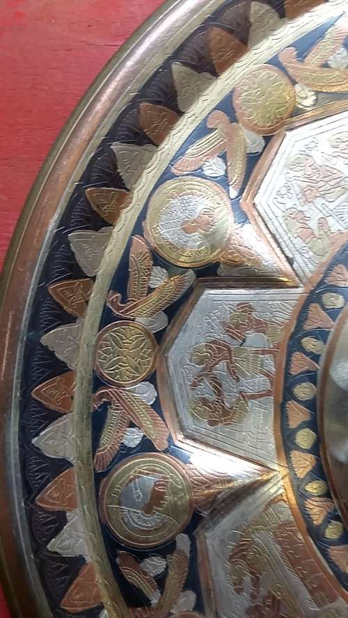 HAND CRAFTED AND ETCHED EGYPTIAN HANGING PLATE WITH EXQUISITE DESIGNS