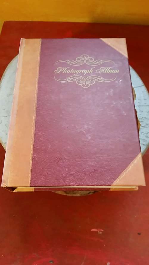 VINTAGE PHOTO ALBUM
