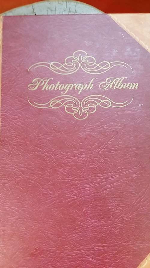 VINTAGE PHOTO ALBUM