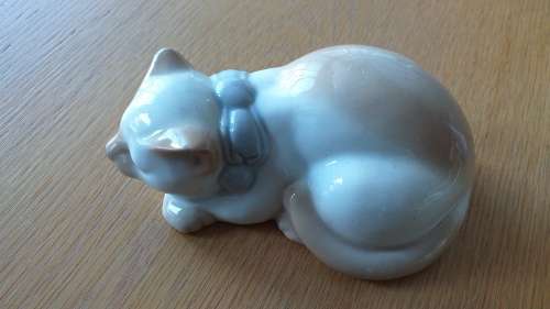 Sleeping Cat Ornament
