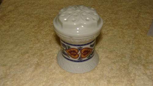 Elizabeth Arden Byzantium Collection Toothbrush Holder