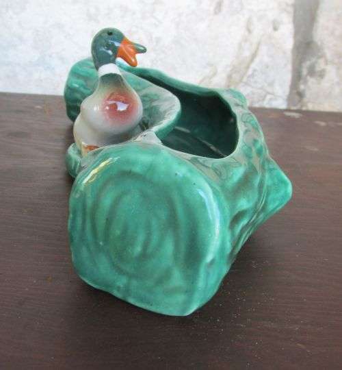 LUCIA VASE WIH DUCK