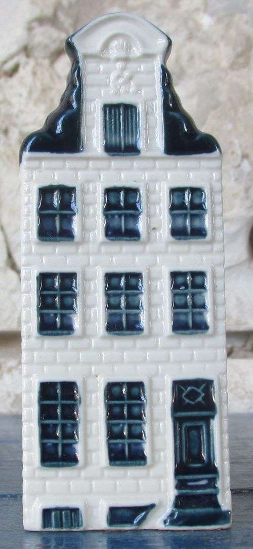 KLM HOUSE NO 59 DATE 1989