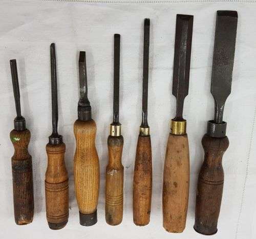 VINTAGE CHISEL COLLECTION.